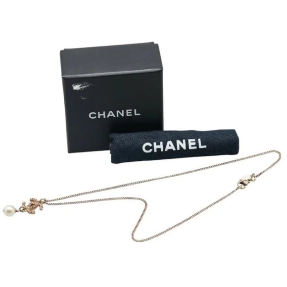 CHANEL CC Logo Quilted Pearl Necklace 16" Gold Tone 09A Auth w/Box #8476 - Picture 1 of 5